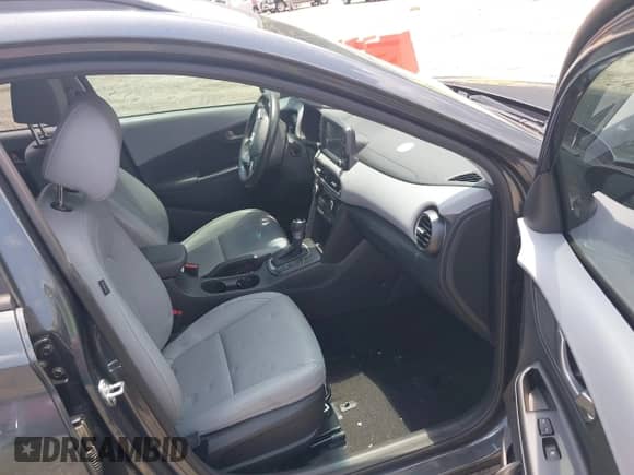 2020 Hyundai Kona Limited z VIN KM8K33A53LU564746, wystawiony jako IAAI lot #42558551 z przebiegiem 35 781 mil mil oraz . Historia ofert i sprzedaży dostępna na DreamBid. Obrazek 5.