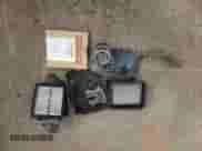 2006 Chevrolet Equinox LS z VIN 2CNDL13F666034339, wystawiony jako Copart lot #72980224 z przebiegiem 212 864 mil mil oraz Czysty tytuł • Clean title. Historia ofert i sprzedaży dostępna na DreamBid. Obrazek 13.