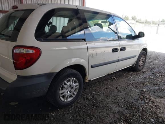 2005 Dodge Caravan SE with VIN 1D4GP25B75B283916, listed as a IAAI auction lot 42905345 with 98,903 mi miles and . Bid and sale history available at DreamBid. Image 4.
