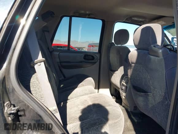 2002 Chevrolet TrailBlazer LT with VIN 1GNDT13S922433990, listed as a IAAI auction lot 41387354 with 185,525 mi miles and . Bid and sale history available at DreamBid. Image 8.