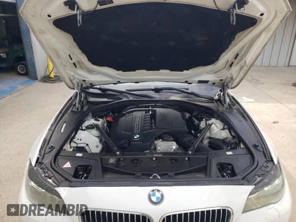 2013 BMW 5 Series 535i с VIN WBAFR7C50DC817468, выставлен на аукционе Copart как лот 59628845 с пробегом Не указан миль и Списание • Salvage title. История ставок и продаж доступна на DreamBid. Изображение 11.