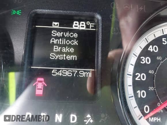 2019 Ram 1500 Tradesman z VIN 3C6JR6DT9KG546982, wystawiony jako IAAI lot #43025625 z przebiegiem 54 967 mil mil oraz . Historia ofert i sprzedaży dostępna na DreamBid. Obrazek 15.