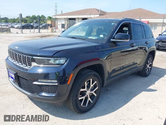 2024 Jeep Grand Cherokee Limited with VIN 1C4RJHBG2RC150698, listed as a IAAI auction lot 42841028 with 17,540 mi miles and . Bid and sale history available at DreamBid. Image 17.