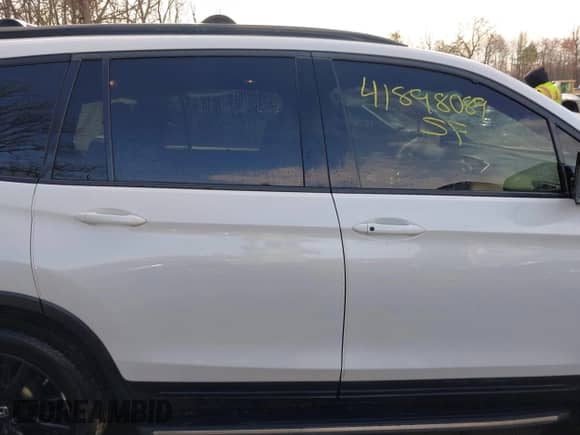 2021 Honda Pilot Black Edition z VIN 5FNYF6H71MB030752, wystawiony jako IAAI lot #41898089 z przebiegiem 87 840 mil mil oraz . Historia ofert i sprzedaży dostępna na DreamBid. Obrazek 13.