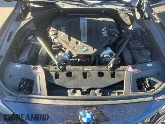 2012 BMW 5 Series 550i Gran Turismo xDrive с VIN WBASP4C51CC899860, выставлен на аукционе Copart как лот 89276795 с пробегом 71 055 миль миль и Чистый • Clean title. История ставок и продаж доступна на DreamBid. Изображение 7.