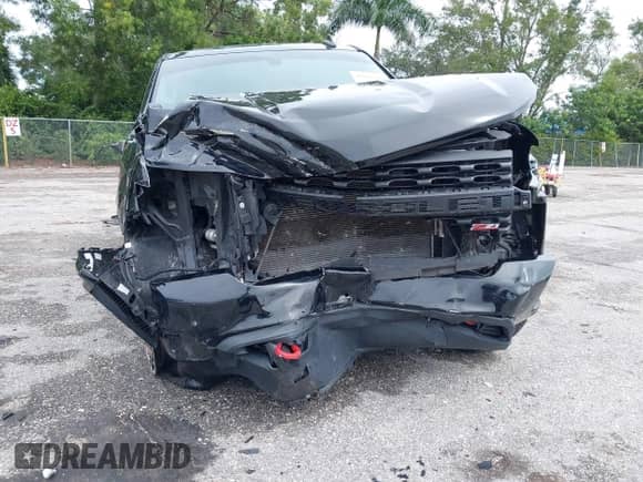 2020 Chevrolet Silverado 1500 Custom Trail Boss with VIN 3GCPYCEF3LG212283, listed as a IAAI auction lot 43425337 with Not provided miles and . Bid and sale history available at DreamBid. Image 6.