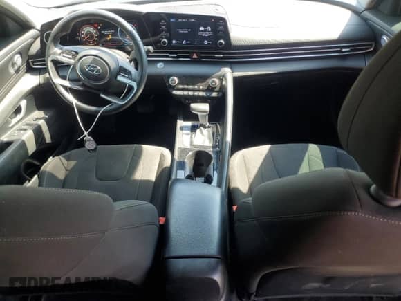 2021 Hyundai Elantra SEL с VIN KMHLS4AG3MU131654, выставлен на аукционе Copart как лот 71304295 с пробегом 66 698 миль миль и Списание • Salvage title. История ставок и продаж доступна на DreamBid. Изображение 8.