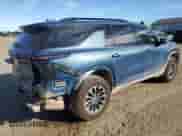 2025 Chevrolet Traverse AWD Z71 z VIN 1GNEVJRS8SJ194895, wystawiony jako Copart lot #84440345 z przebiegiem 5 613 mil mil oraz Czysty tytuł • Clean title. Historia ofert i sprzedaży dostępna na DreamBid. Obrazek 3.