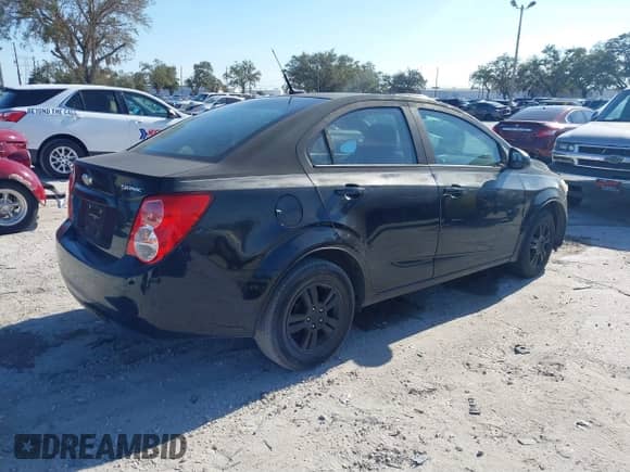 2012 Chevrolet Sonic LS с VIN 1G1JB5SH0C4153837, выставлен на аукционе IAAI как лот 41496436 с пробегом Не указан миль и . История ставок и продаж доступна на DreamBid. Изображение 4.