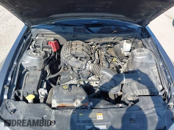 2012 Ford Mustang Premium с VIN 1ZVBP8AM8C5263572, выставлен на аукционе IAAI как лот 43198172 с пробегом 154 069 миль миль и . История ставок и продаж доступна на DreamBid. Изображение 10.