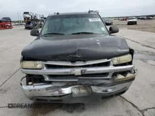 2005 Chevrolet Suburban LS z VIN 3GNEC16Z45G192705, wystawiony jako Copart lot #79030794 z przebiegiem 260 312 mil mil oraz Szkoda całkowita • Salvage title. Historia ofert i sprzedaży dostępna na DreamBid. Obrazek 5.