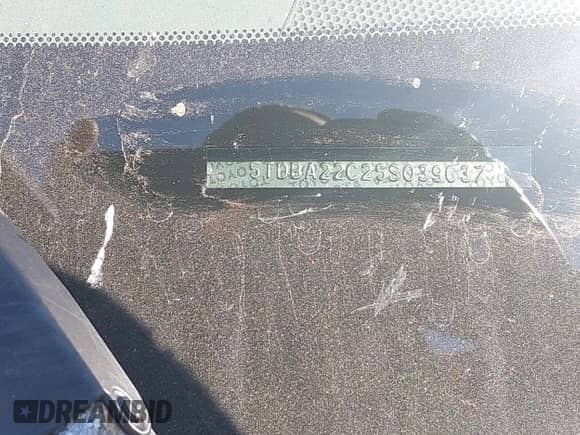 2005 Toyota Sienna XLE z VIN 5TDBA22C25S039637, wystawiony jako IAAI lot #43044955 z przebiegiem 326 923 mil mil oraz . Historia ofert i sprzedaży dostępna na DreamBid. Obrazek 9.