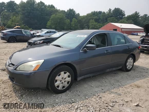 2004 Honda Accord LX z VIN 1HGCM56424A156969, wystawiony jako Copart lot #65593155 z przebiegiem 196 144 mil mil oraz Czysty tytuł • Clean title. Historia ofert i sprzedaży dostępna na DreamBid. Obrazek 1.