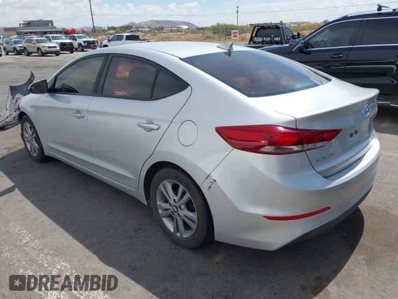 2017 Hyundai Elantra SE z VIN 5NPD84LF4HH146594, wystawiony jako IAAI lot #43242324 z przebiegiem 96 036 mil mil oraz . Historia ofert i sprzedaży dostępna na DreamBid. Obrazek 3.