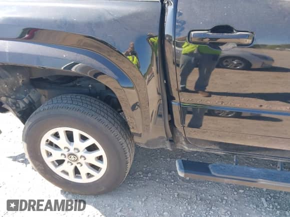 2024 Toyota Tacoma SR5 with VIN 3TMLB5JN4RM068147, listed as a IAAI auction lot 43177753 with 15,469 mi miles and . Bid and sale history available at DreamBid. Image 17.