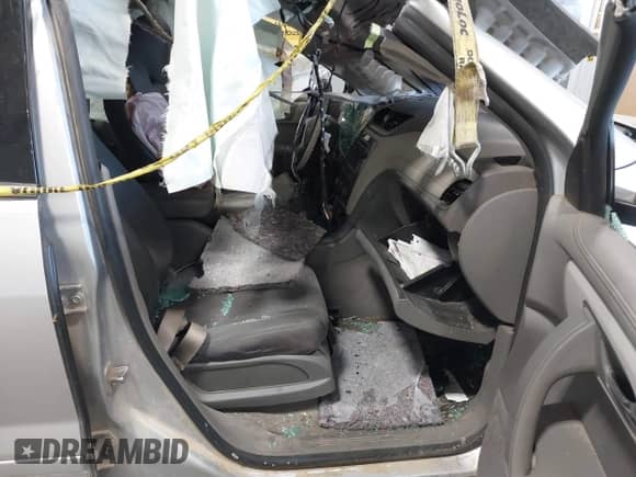 2014 Chevrolet Traverse LT с VIN 1GNKRGKD2EJ107230, выставлен на аукционе IAAI как лот 43039111 с пробегом Не указан миль и . История ставок и продаж доступна на DreamBid. Изображение 5.