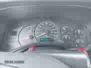 2002 GMC Sierra 1500 SLE с VIN 2GTEC19V721345759, выставлен на аукционе IAAI как лот 43026220 с пробегом 340 756 миль миль и . История ставок и продаж доступна на DreamBid. Изображение 7.