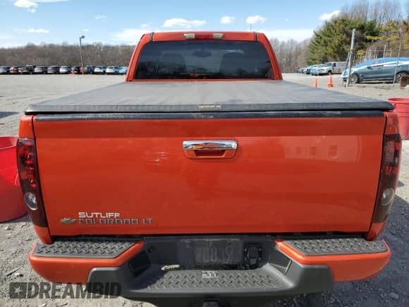 2010 Chevrolet Colorado 1LT with VIN 1GCKTCDE9A8142826, listed as a Copart auction lot 50445765 with 121,357 mi miles and Clean title. Bid and sale history available at DreamBid. Image 6.