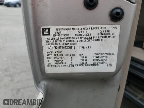 2004 Chevrolet Suburban Z71 with VIN 3GNFK16T04G200719, listed as a Copart auction lot 72781484 with 199,208 mi miles and Salvage title. Bid and sale history available at DreamBid. Image 13.