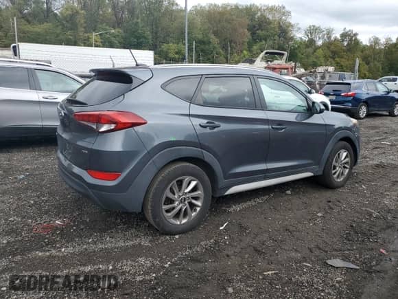 2017 Hyundai Tucson SE с VIN KM8J3CA41HU465529, выставлен на аукционе Copart как лот 86523545 с пробегом 97 470 миль миль и Списание • Salvage title. История ставок и продаж доступна на DreamBid. Изображение 3.