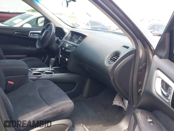 2016 Nissan Pathfinder S with VIN 5N1AR2MM3GC643773, listed as a IAAI auction lot 42335429 with 134,379 mi miles and . Bid and sale history available at DreamBid. Image 5.