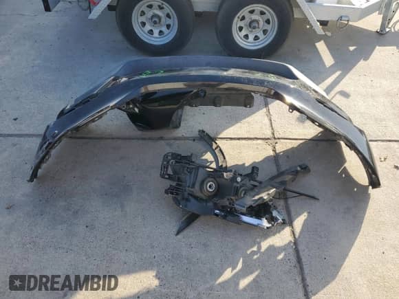 2016 Honda Pilot EX-L with VIN 5FNYF5H58GB026517, listed as a Copart auction lot 85008195 with 137,000 mi miles and Salvage title. Bid and sale history available at DreamBid. Image 12.