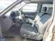 2004 Nissan Frontier XE z VIN 1N6ED27T64C433250, wystawiony jako Copart lot #86091455 z przebiegiem 184 522 mil mil oraz Czysty tytuł • Clean title. Historia ofert i sprzedaży dostępna na DreamBid. Obrazek 7.