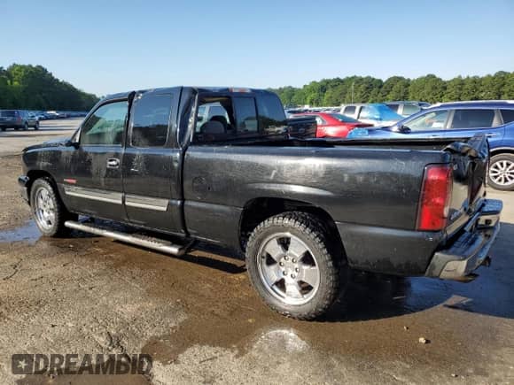 2006 Chevrolet Silverado SS с VIN 2GCEC19N261307703, выставлен на аукционе Copart как лот 56419285 с пробегом 302 825 миль миль и Списание • Salvage title. История ставок и продаж доступна на DreamBid. Изображение 2.