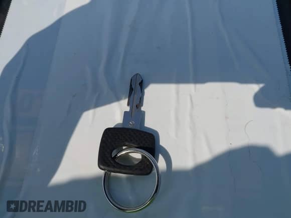 1984 Mercedes-Benz 500 с VIN WDB1260441A072618, выставлен на аукционе IAAI как лот 42543069 с пробегом 109 091 миль миль и . История ставок и продаж доступна на DreamBid. Изображение 11.