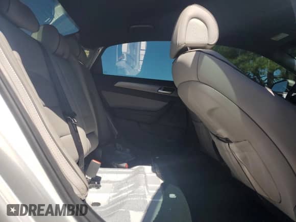 2015 Hyundai Sonata Limited с VIN 5NPE34AB0FH189670, выставлен на аукционе Copart как лот 84765155 с пробегом 162 916 миль миль и Списание • Salvage title. История ставок и продаж доступна на DreamBid. Изображение 10.