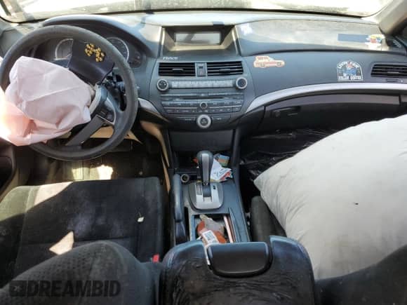 2010 Honda Accord EX with VIN 1HGCP2F75AA021819, listed as a Copart auction lot 81947205 with 266,123 mi miles and Salvage title. Bid and sale history available at DreamBid. Image 8.