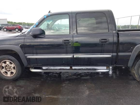 2006 GMC Sierra 1500 SLT with VIN 2GTEK13T561232618, listed as a IAAI auction lot 42086899 with 310,473 mi miles and . Bid and sale history available at DreamBid. Image 17.