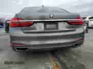 2017 BMW 7 Series 740i с VIN WBA7E2C52HG739390, выставлен на аукционе Copart как лот 81669495 с пробегом 124 451 миль миль и Списание • Salvage title. История ставок и продаж доступна на DreamBid. Изображение 6.