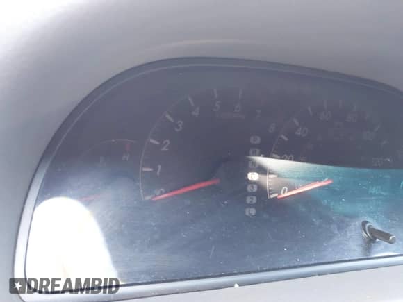 2005 Toyota Camry XLE z VIN 4T1BE32K75U082508, wystawiony jako IAAI lot #43169471 z przebiegiem Nie podano mil oraz . Historia ofert i sprzedaży dostępna na DreamBid. Obrazek 14.