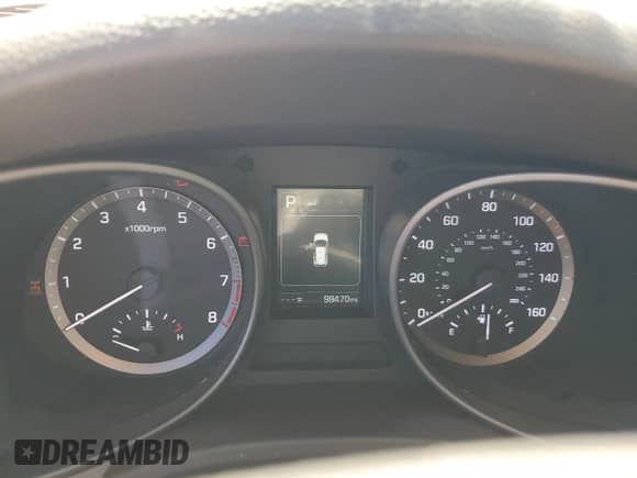 2017 Hyundai Santa Fe 2.4L with VIN 5XYZTDLB5HG449814, listed as a Copart auction lot 82003815 with 98,470 mi miles and Salvage title. Bid and sale history available at DreamBid. Image 9.