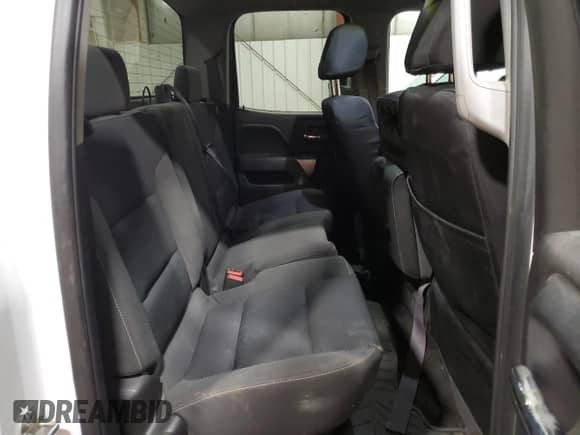 2017 Chevrolet Silverado 1500 LT z VIN 1GCVKREC6HZ159717, wystawiony jako Copart lot #85417745 z przebiegiem 181 204 mil mil oraz Czysty tytuł • Clean title. Historia ofert i sprzedaży dostępna na DreamBid. Obrazek 10.