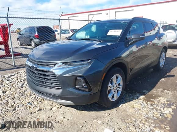 2020 Chevrolet Blazer LT z VIN 3GNKBHRS0LS659397, wystawiony jako IAAI lot #40788967 z przebiegiem 62 469 mil mil oraz . Historia ofert i sprzedaży dostępna na DreamBid. Obrazek 17.