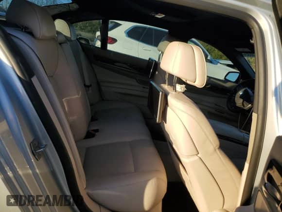 2015 BMW 7 Series 750i with VIN WBAYA8C53FGK19778, listed as a Copart auction lot 77258684 with 34,535 mi miles and Salvage title. Bid and sale history available at DreamBid. Image 10.