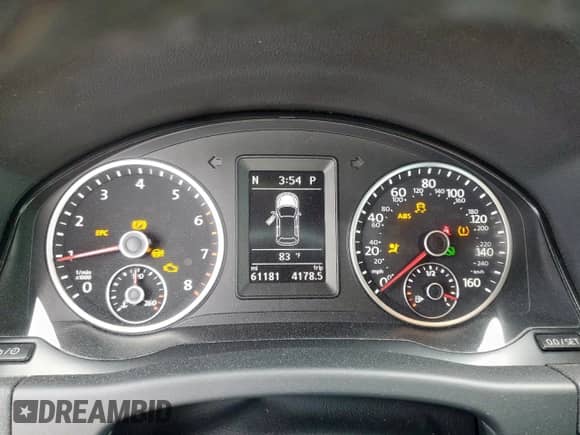 2016 Volkswagen Tiguan S с VIN WVGAV7AX6GW039740, выставлен на аукционе Copart как лот 84026445 с пробегом 61 181 миль миль и Списание • Salvage title. История ставок и продаж доступна на DreamBid. Изображение 9.