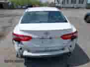 2019 Toyota Camry LE с VIN 4T1B11HK0KU754797, выставлен на аукционе IAAI как лот 42032914 с пробегом 93 862 миль миль и . История ставок и продаж доступна на DreamBid. Изображение 6.