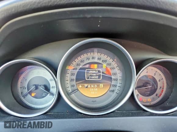 2012 Mercedes-Benz C 250 Sport z VIN WDDGF4HB8CA645381, wystawiony jako Copart lot #82493295 z przebiegiem 218 052 mil mil oraz Czysty tytuł • Clean title. Historia ofert i sprzedaży dostępna na DreamBid. Obrazek 9.