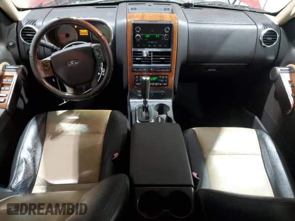 2009 Ford Explorer Eddie Bauer с VIN 1FMEU64E49UA32308, выставлен на аукционе Copart как лот 49355015 с пробегом 132 762 миль миль и Списание • Salvage title. История ставок и продаж доступна на DreamBid. Изображение 8.