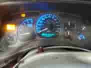 2002 GMC Sierra 1500 Denali z VIN 2GTFK69U021173036, wystawiony jako Copart lot #51416215 z przebiegiem 316 034 mil mil oraz Szkoda całkowita • Salvage title. Historia ofert i sprzedaży dostępna na DreamBid. Obrazek 9.