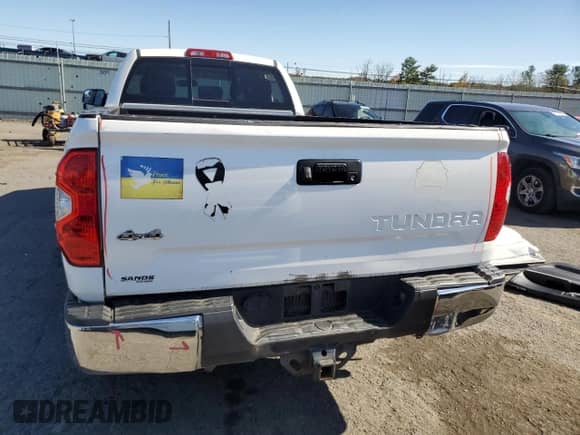 2016 Toyota Tundra SR with VIN 5TFCY5F1XGX020292, listed as a Copart auction lot 87105715 with 121,822 mi miles and Salvage title. Bid and sale history available at DreamBid. Image 6.