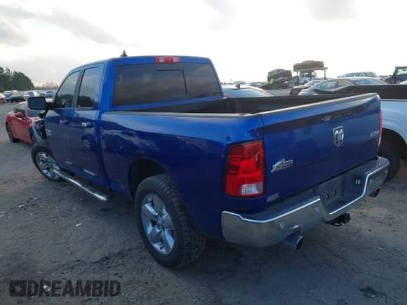 2018 Ram 1500 Big Horn z VIN 1C6RR7GT1JS106752, wystawiony jako IAAI lot #41163663 z przebiegiem 91 297 mil mil oraz . Historia ofert i sprzedaży dostępna na DreamBid. Obrazek 3.