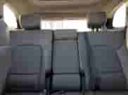 2015 Hyundai Santa Fe Limited z VIN KM8SRDHF1FU109935, wystawiony jako Copart lot #85382445 z przebiegiem 136 281 mil mil oraz Czysty tytuł • Clean title. Historia ofert i sprzedaży dostępna na DreamBid. Obrazek 10.