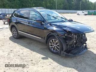 2020 Volkswagen Tiguan SE z VIN 3VV2B7AX1LM087059, wystawiony jako IAAI lot #42766763 z przebiegiem Nie podano mil oraz . Historia ofert i sprzedaży dostępna na DreamBid. Obrazek 1.