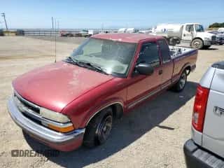 1999 Chevrolet S-10 LS с VIN 1GCCS19X4X8120263, выставлен на аукционе Copart как лот 61348484 с пробегом Не указан миль и Списание • Salvage title. История ставок и продаж доступна на DreamBid. Изображение 1.