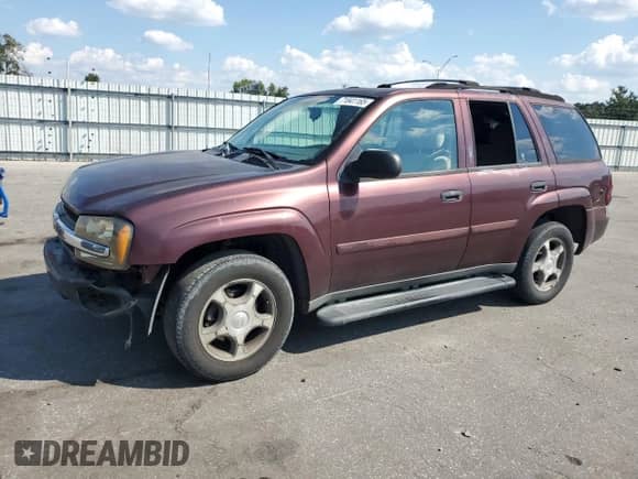 2007 Chevrolet TrailBlazer LS с VIN 1GNDS13S172114707, выставлен на аукционе Copart как лот 71841165 с пробегом 213 045 миль миль и Списание • Salvage title. История ставок и продаж доступна на DreamBid. Изображение 1.