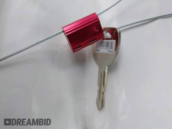 2000 Chevrolet Silverado 1500 LS with VIN 1GCEK19TXYE137190, listed as a IAAI auction lot 43344334 with 248,137 mi miles and . Bid and sale history available at DreamBid. Image 11.